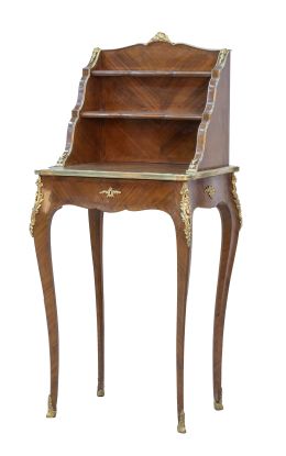 610.  "Bonheur du jour" de palo de rosa y bronces dorados aplicados.Francia, S. XX.