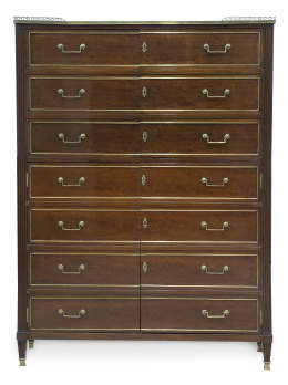 1160.  "Cartonnier" de estilo Luis XVI madera de caoba y aplicaciones de latón.Trabajo francés, ff. del S. XIX - pp. del S. XX.