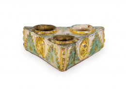 568.  Especiero de cerámica esmaltada de la serie polícroma.Talavera-Puente, S. XVIII.