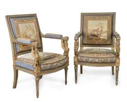 1186.  Pareja de sillas de brazos Napoleón III, de estilo "retour d&#39;Egypte" de madera lacada de verde, tallada, estucada y dorada, con tapicería de Aubusson.Francia, segunda mitad del S. XIX.