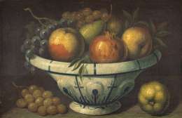 820.  ESCUELA VALENCIANA, SIGLO XIXBodegón de frutas, uvas, manzanas, peras y granadas en un cuenco de cerámica sobre un pedestal