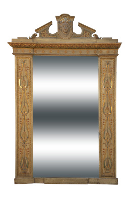 1101.  Espejo de madera tallada, policromada y dorada, decorada po