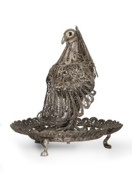 1443.  Sahumador o perfumador de plata en filigrana en forma de pavo real.Ayacucho, Virreinato del Perú, S. XIX.