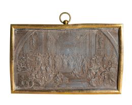 1046.  La Escuela de Atenas.Placa de bronce en relieve siguiendo a Rafael Sanzio.Con leyenda "Dedicata a S.A.I. l´Arciduca Raineri, Vicere del Regno Lomb. Ven".Italia, primera mitad del S. XIX.