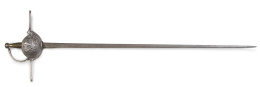 1141.  Espada de hierro de cazoleta calada y grabada, firmada en la hoja.Antonio Ruiz*, Toledo, S. XVIII.