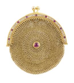 35.  Monedero en malla en oro firmado CONFALONIERI, de pp. S. XX