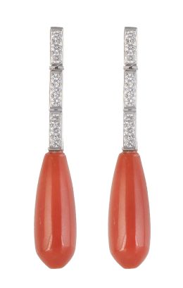 390.  Pendientes largos con perillas de coral colgantes de línea de brillantes 
