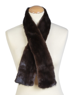 445.  Bufanda de visón