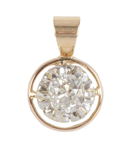 91.  Colgante con brillante central de 0,30 ct engastado en garras