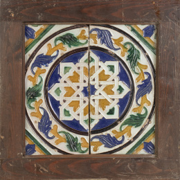 1153.  Panel de dos azulejos de cerámica esmaltada con la técnica de arista, S. XVI.