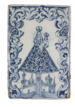 1125.  Virgen del Pilar.Placa de cerámica esmaltada en azul de cobalto.Talavera, S. XIX.