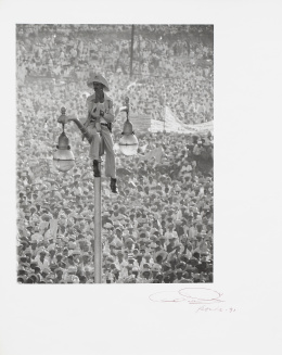 1072.  ALBERTO KORDA (La Habana, Cuba, 1928 - París, 2001)El Quijote de la farola