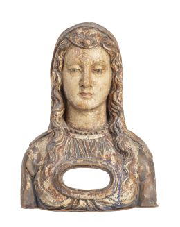 537.  Santa.Busto-relicario renacentista en madera tallada y policromada.Trabajo español, S. XVI.