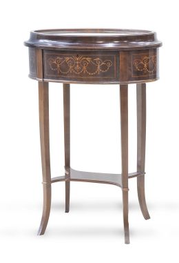 1248.  Mesa-vitrina oval de madera con marquetería.