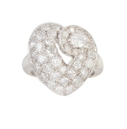 211.  Sortija corazón de de pavé de brillantes 