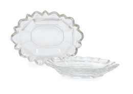 1147.  Pareja de saleritos de vidrio transparente.La Granja, S. XVIII.