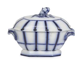 707.  Sopera con asas de loza esmaltada en azul y blanco con decoración de rayas. Marca en la base estampada en verde.Pickman, Sevilla, (1860-1880).