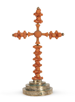 1047.  Cruz de coral.Trabajo napolitano, S. XVII.