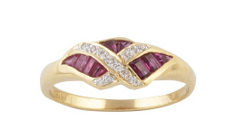196.  Sortija de rubíes calibrados y brillantes dispuestos en X