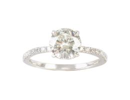 268.  Sortija solitario con brillante de 1,48 ct, en montura decorada con brillantes en la parte superior