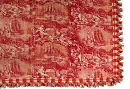 976.  Toile de Jouy de tela estampada en rojo con escenas de puertos y remtado por una orla de flores.Trabajo francés, h. 1840..