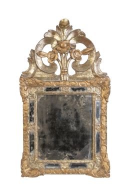 1166.  Espejo de "matrimonio" de madera tallada y corleada.Trabajo provenzal, Francia, h. 1800.