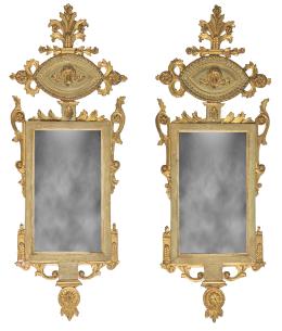 1145.  Pareja de espejos de madera policromada y dorada.Italia o España, finales del S. XVIII - principios del S. XX.