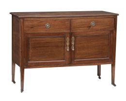 1260.  Aparador de madera con marquetería en los cajones.Inglaterra, primer cuarto del S. XX.