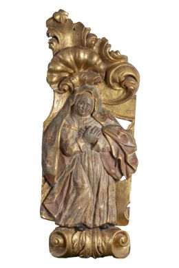 1086.  Santa.Relieve en madera tallada, policromada y dorada.España, h. 1600.