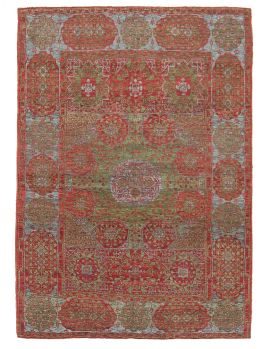 571.  Alfombra de campo rojo con elementos naturalistas.Mamluk.