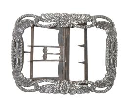 1112.  Hebilla de plata y acero para cinturón de caza.S. XVIII.