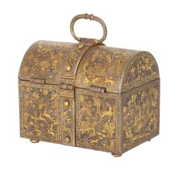 610.  Caja de caudales con tapa de medio cañon y asa, de hierro d