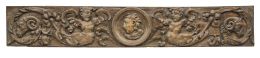 514.  Friso en bajo relieve renacentista de madera tallada.S. XVI.