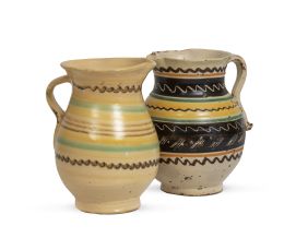 1036.  Lote de dos jarras de cerámica esmaltada en ocre, managaneso amarillo y verde.Puente del Arzobispo, S. XIX.