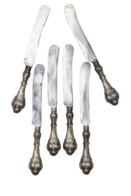 749.  Juego de seis cuchillos de merienda de plata.Principios del S. XX.