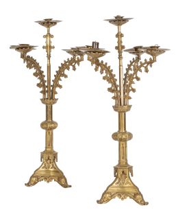 1479.  Pareja de candelabros neogóticos de bronce dorado de cinco luces.S. XIX.