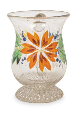 754.  Jarrita de vidrio transparente con flores y hojas pintadas en naranja, verde y azul.La Granja, S. XIX.