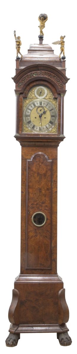 681.  "Otto Van Meurs Amsterdam".
Reloj de caja alta de madera d