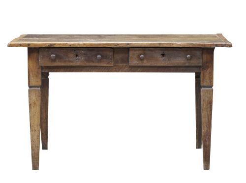 Mesa Carlos IV de madera de nogal.Trabajo español, princi