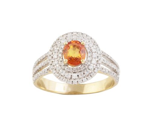 Sortija con zafiro naranja oval de 0,79 ct, rodeado por tri