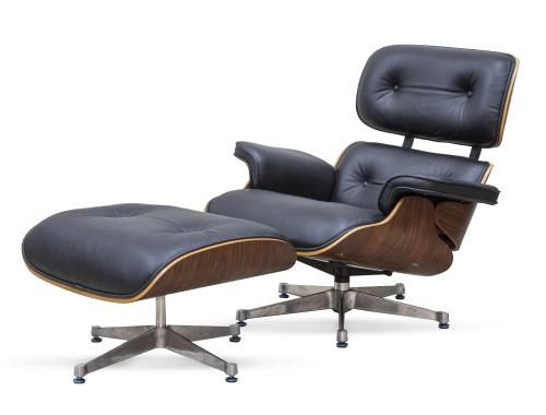 Lounge Chair en madera, cuero y metal.Siguiendo el diseño