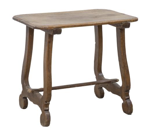 Bufetillo de madera de pino.Trabajo español, S. XVIII.