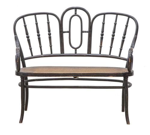 Banco de madera ebonizada curvada y torneada de tipo Thonet