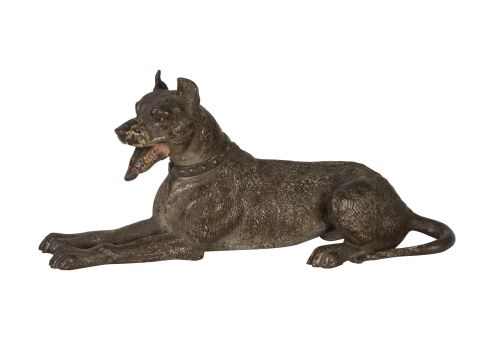 Perro de bronce policromado.Quizás trabajo vienés, h. 190