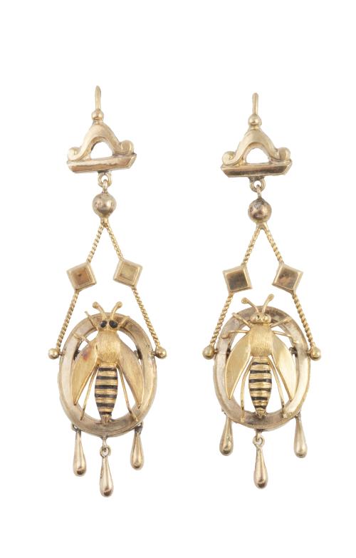 Pendientes largos S. XIX con abeja en óvalo colantes de bar