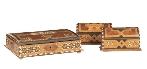 Lote de dos cofres y una caja de estilo neomudéjar con marq