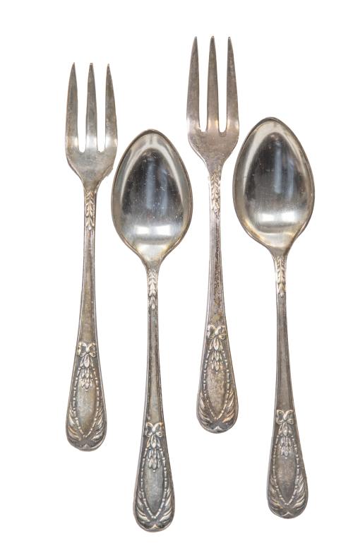 Juego de seis tenedores y seis cucharas de merienda de plat