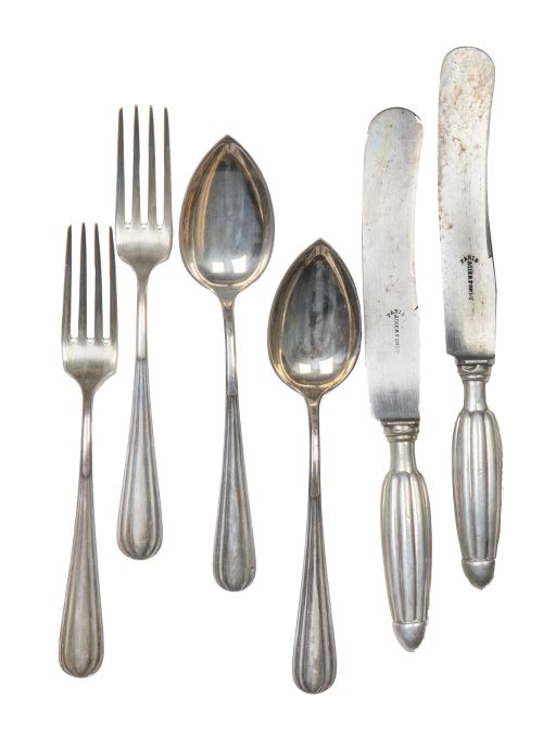 Juego de seis cubiertos de plata gallonada, en su estuche o