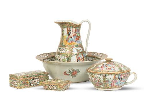 Juego de tocador de porcelana esmaltada con esmaltes de la 