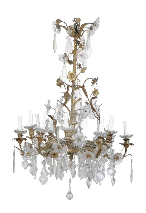 Lámpara de cristal y bronce dorado, decorada con flores, de